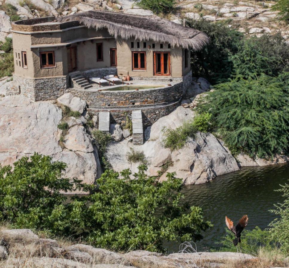Brij Lakshman Sagar, Pali - Small Luxury Hotels Of The World Raipur  Extérieur photo