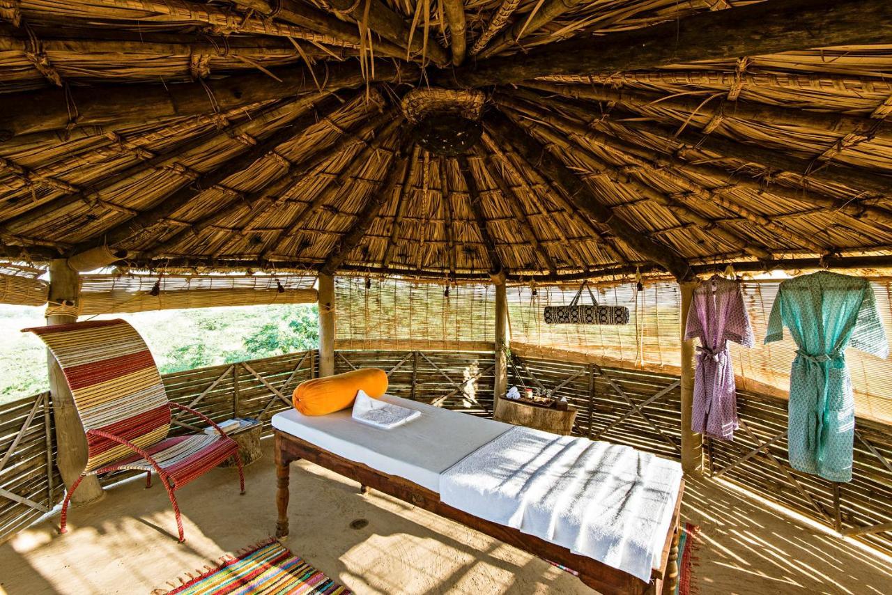 Brij Lakshman Sagar, Pali - Small Luxury Hotels Of The World Raipur  Extérieur photo